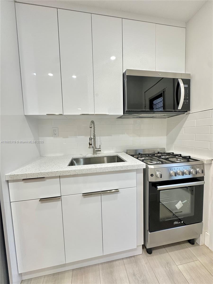 5991 Southwest 76th Street, Unit A2 South Miami, FL 33143 - Photo 10 of 15