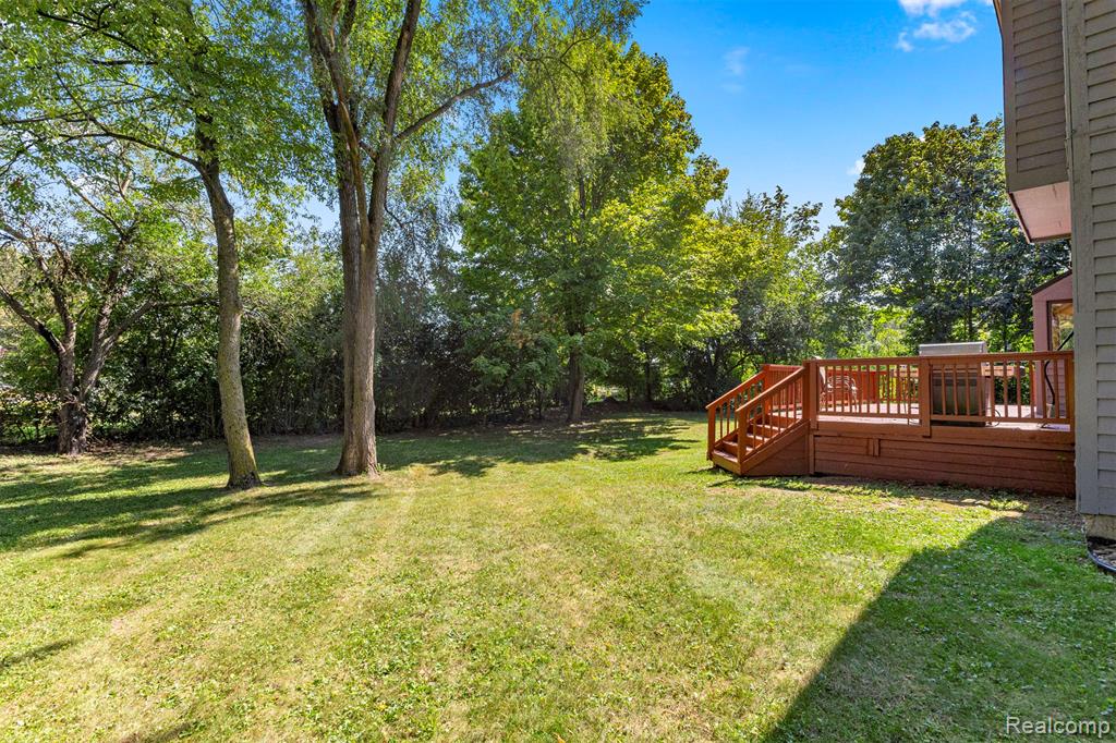 18990 Beck Road Northville, MI 48168 - Photo 41 of 60
