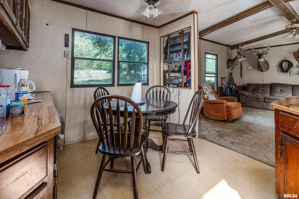 $1,202,800 | 19168 County Line Road, Jonesboro, IL 62952