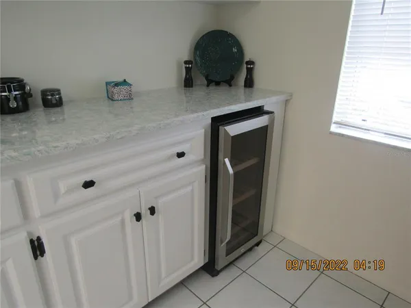 $4,300 | 7050 West Country Club Drive North, Unit 10A, Sarasota, FL 34243
