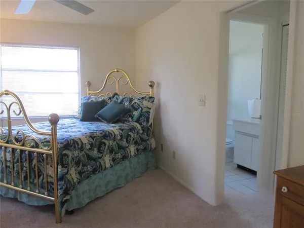 $4,300 | 7050 West Country Club Drive North, Unit 10A, Sarasota, FL 34243