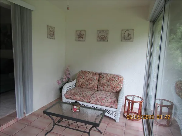 $4,300 | 7050 West Country Club Drive North, Unit 10A, Sarasota, FL 34243