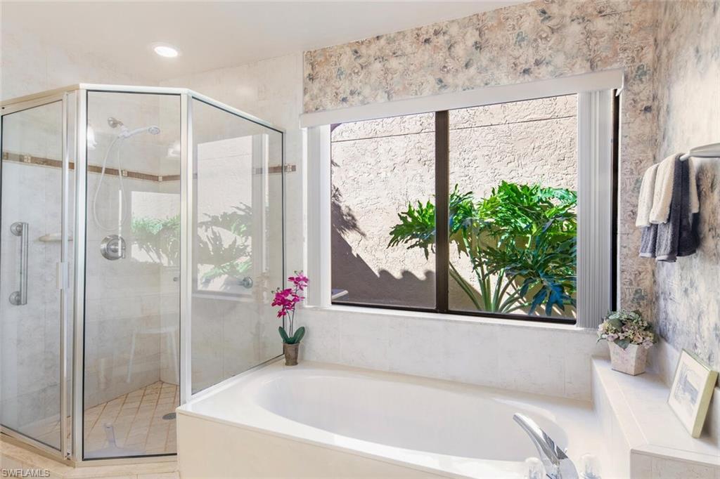 717 Reef Point Circle, Unit 12 Naples, FL 34108 - Photo 22 of 35 Master Bathroom
