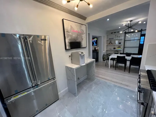 $14,000 | 5173 Alton Road, Miami Beach, FL 33140