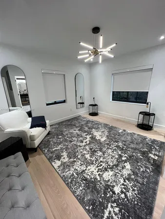 $14,000 | 5173 Alton Road, Miami Beach, FL 33140