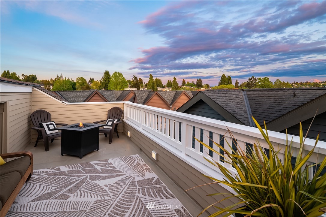 1509 North 80th Street Seattle, WA 98103 - Photo 2 of 22 Gallery Image 2