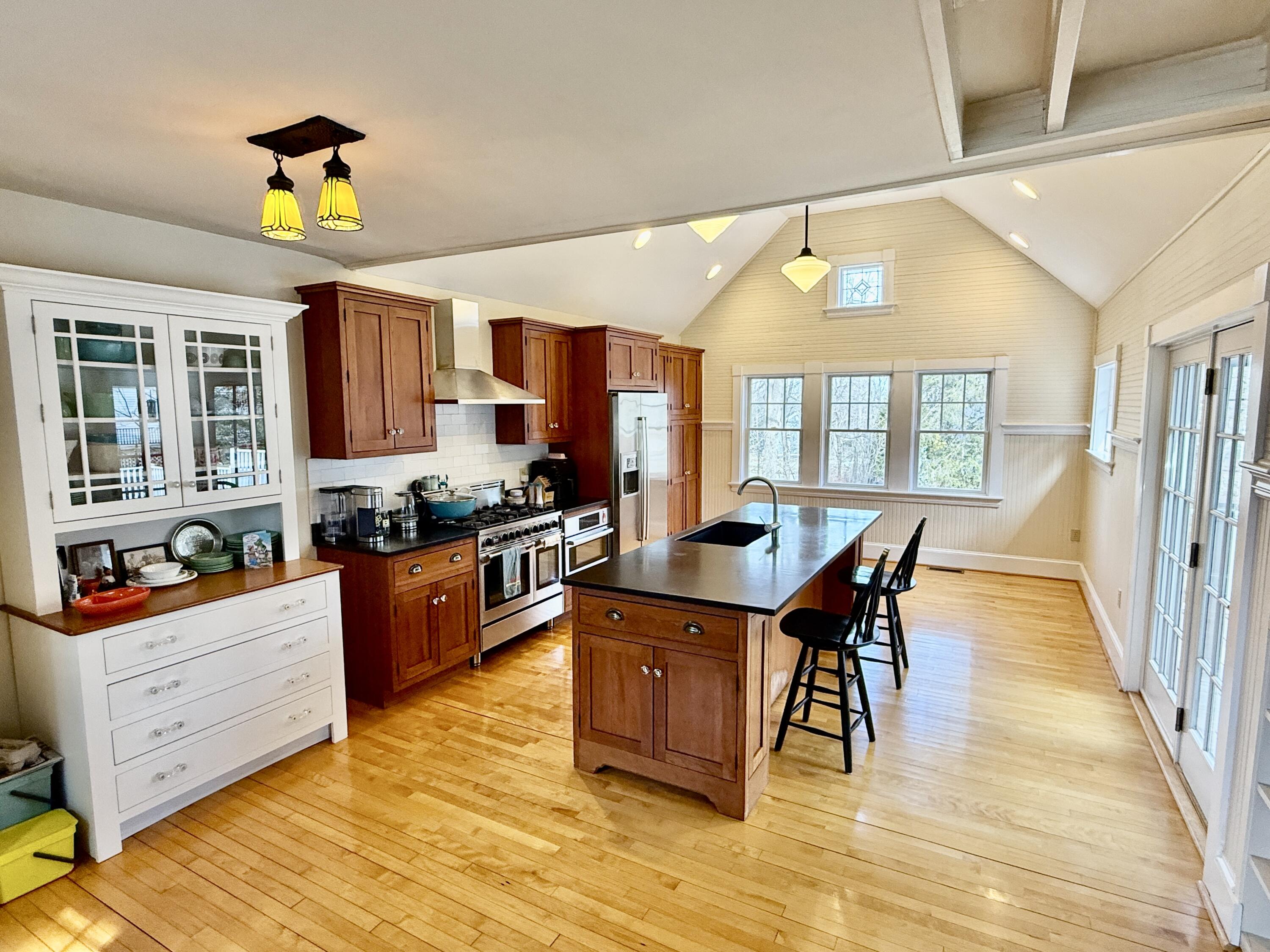 116 Cedar Street Belfast, ME 04915 - Photo 9 of 42 6915F0FC-FF78-4CAF-AC0A-9543F6E1769C_1_2