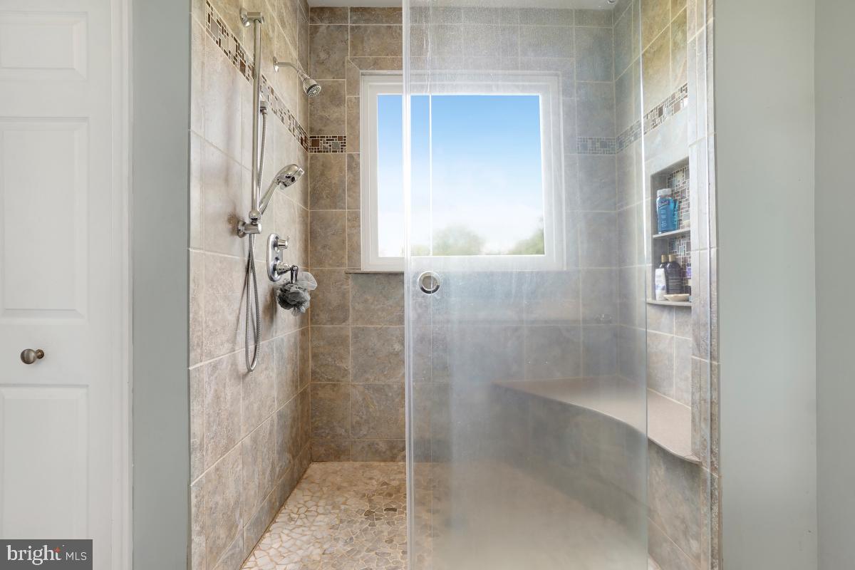 15535 Liberty Road Mount Airy, MD 21771 - Photo 24 of 46 Primary Bathroom