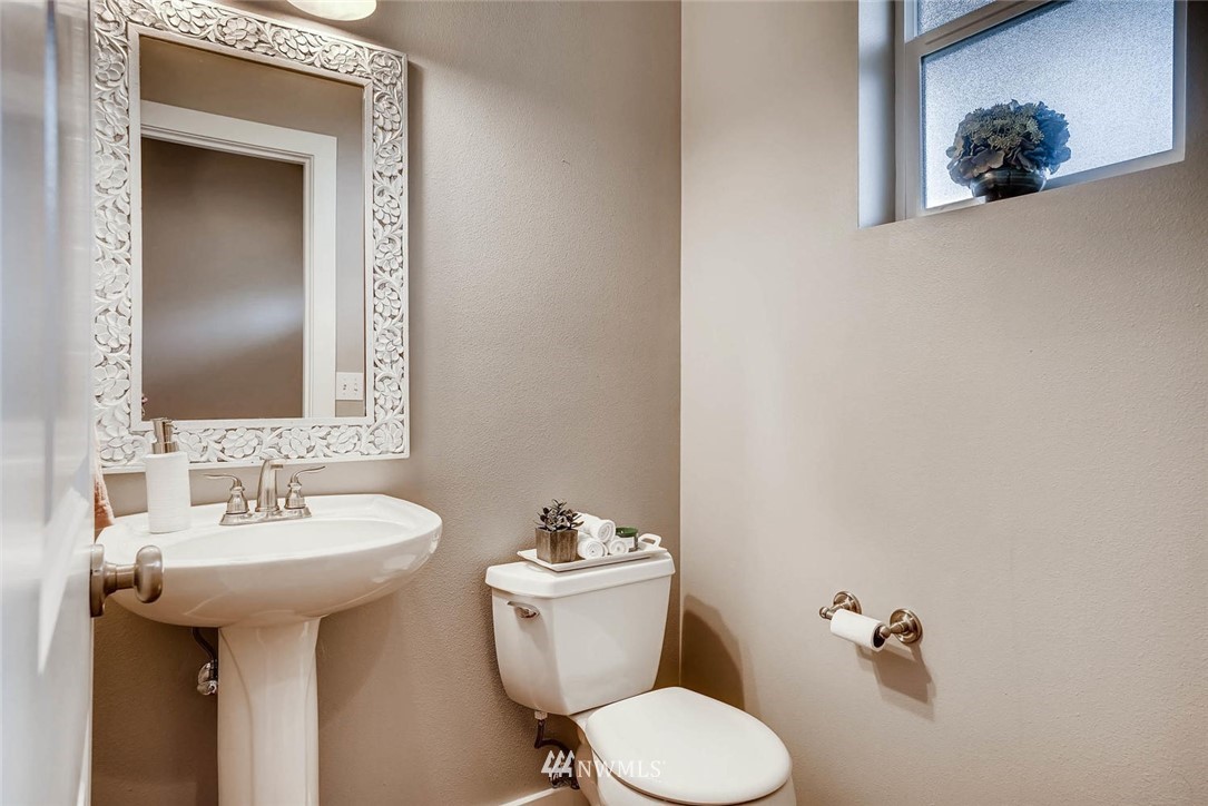 18228 34th Avenue Southeast Bothell, WA 98012 - Photo 15 of 25 Gallery Image 15