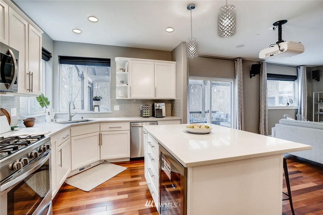 18228 34th Avenue Southeast Bothell, WA 98012 - Photo 6 of 25 Gallery Image 6