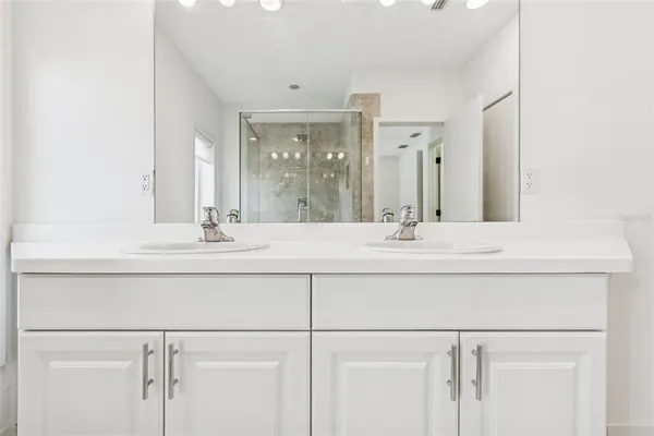 $4,300 | 1685 Laurel Street, Unit 3, Sarasota, FL 34236