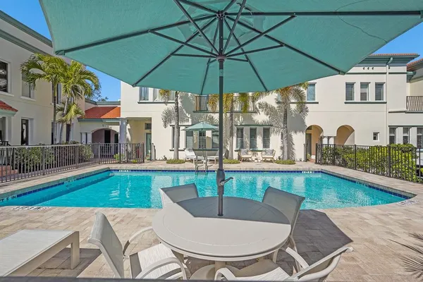 $4,300 | 1685 Laurel Street, Unit 3, Sarasota, FL 34236