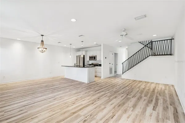 $4,300 | 1685 Laurel Street, Unit 3, Sarasota, FL 34236