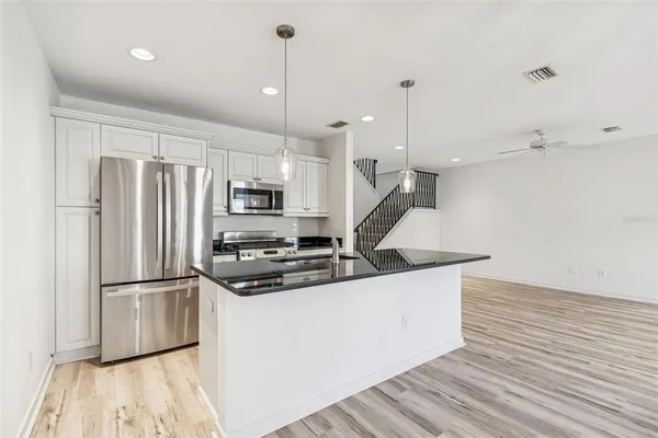 $4,300 | 1685 Laurel Street, Unit 3, Sarasota, FL 34236