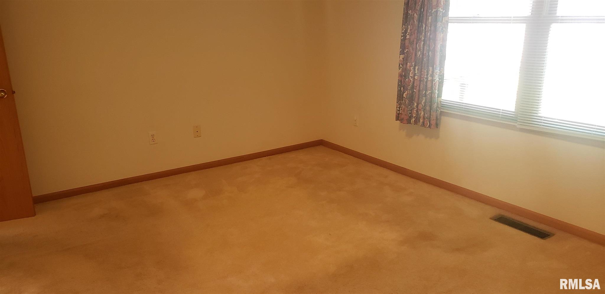 3303 Ashley Lane Springfield, IL 62711 - Photo 8 of 15