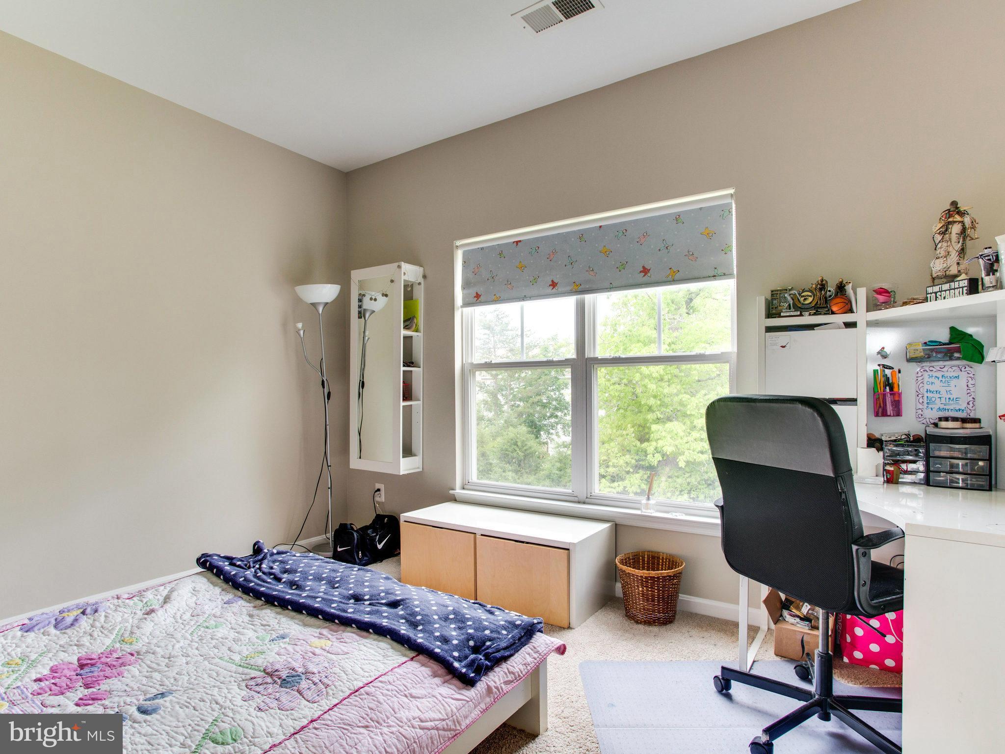 9069 Roaring Spring Loop Bristow, VA 20136 - Photo 15 of 30 Bedroom