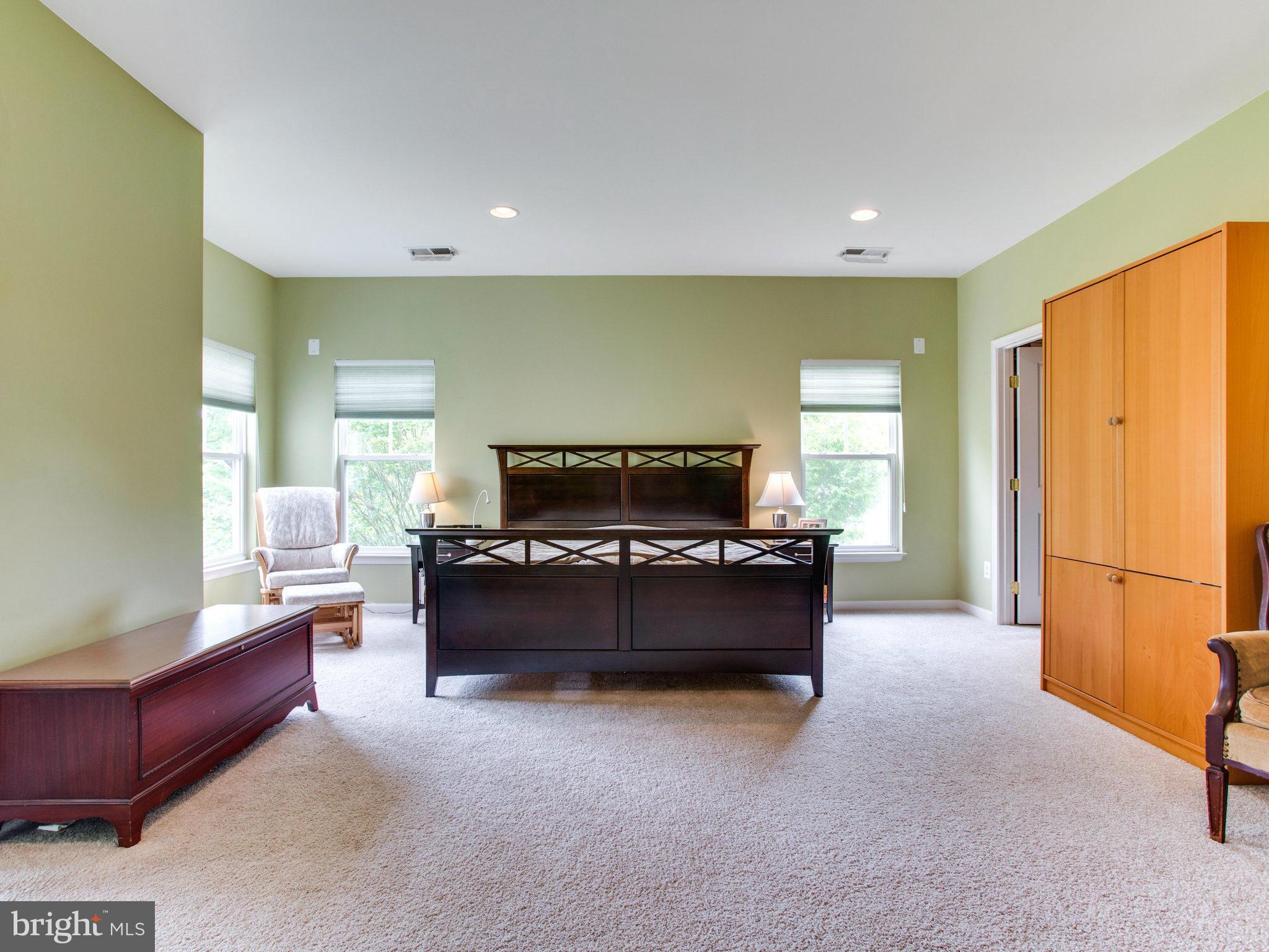 9069 Roaring Spring Loop Bristow, VA 20136 - Photo 19 of 30 Bedroom (Master)