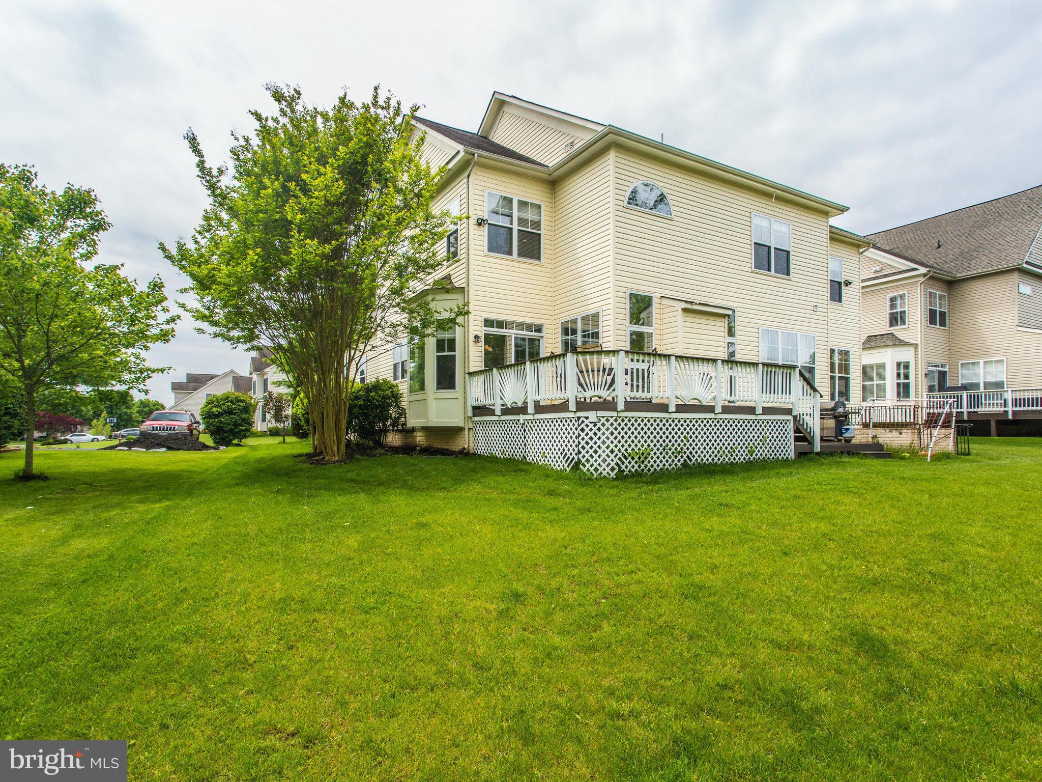 9069 Roaring Spring Loop Bristow, VA 20136 - Photo 29 of 30 Exterior (Rear)