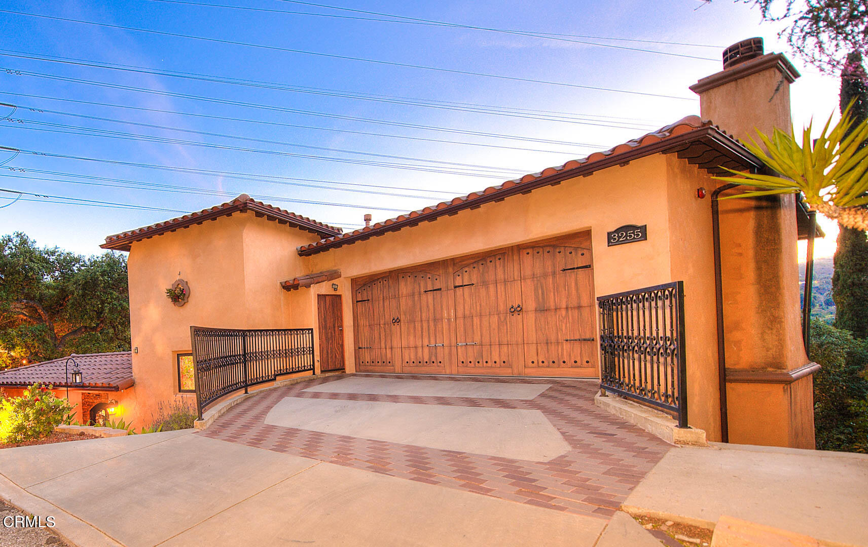 3255 Buckingham Road Glendale, CA 91206 - Photo 11 of 70 Front View ( Twiight ) (2 of 8)