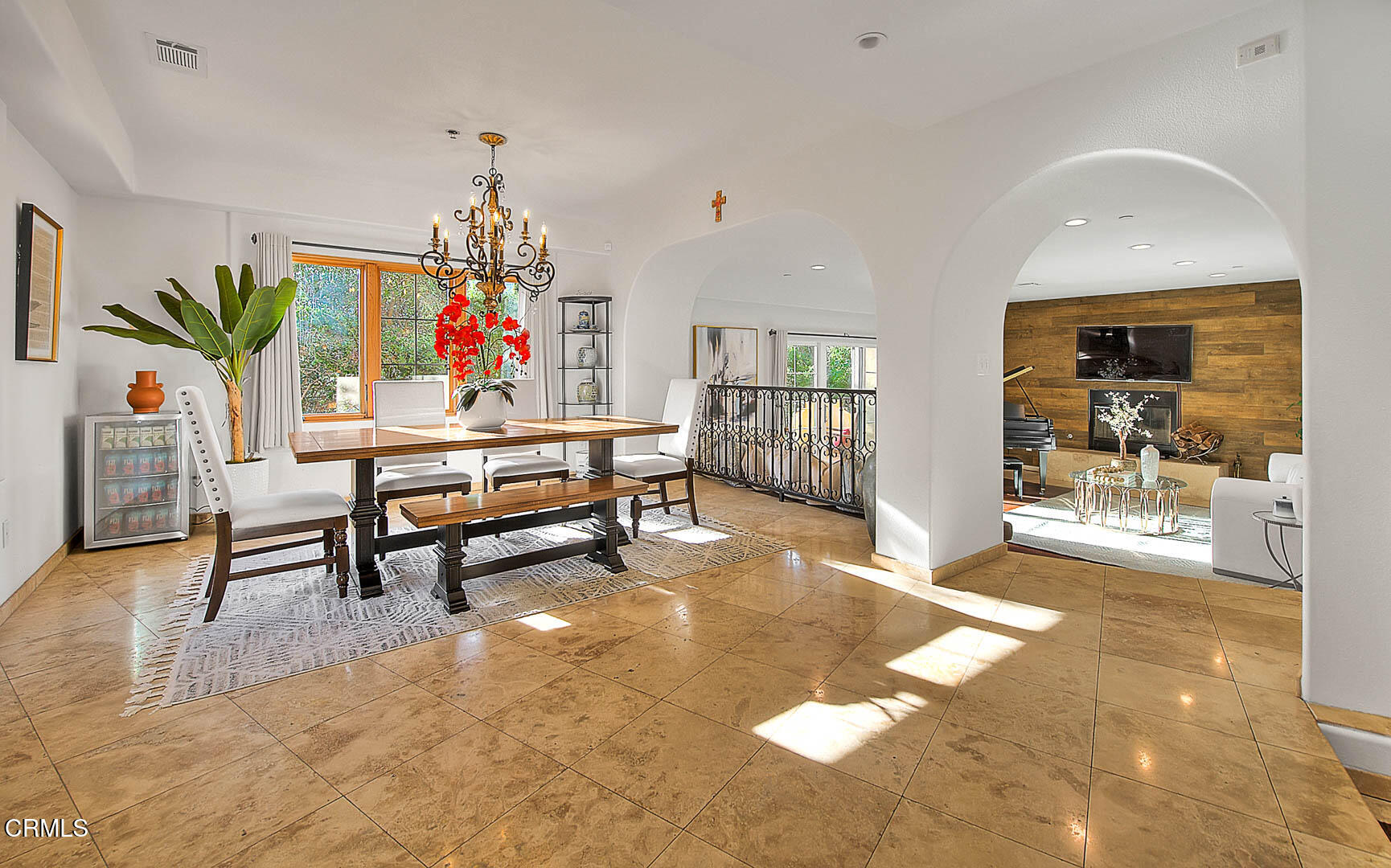 3255 Buckingham Road Glendale, CA 91206 - Photo 20 of 70 Dining Room (3 of 6)