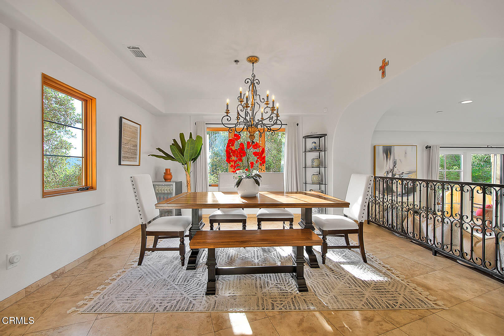 3255 Buckingham Road Glendale, CA 91206 - Photo 21 of 70 Dining Room (1 of 6)