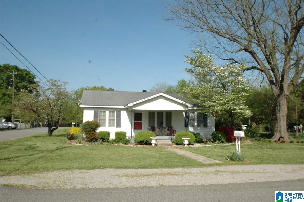 319 Elm Street Oneonta, AL 35121 - Photo 2 of 13