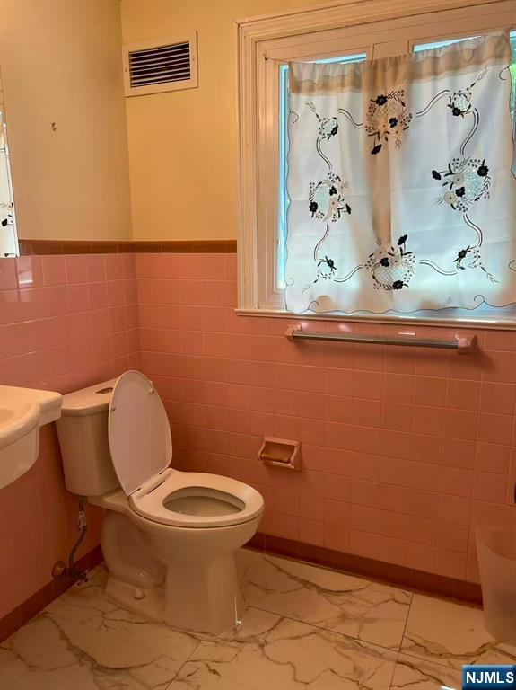 328 West Ridgewood Avenue Ridgewood, NJ 07450 - Photo 32 of 49
