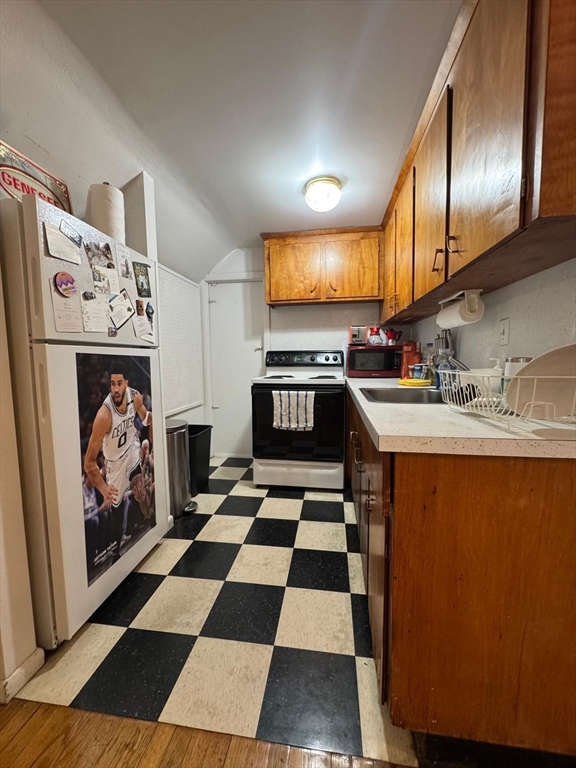92 Strathmore Road, Unit 1B Boston, MA 02135 - Photo 5 of 12