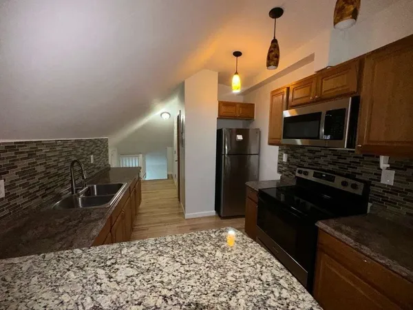 $2,050 | 16 Campo Seco Street, Unit 3, Lawrence, MA 01841