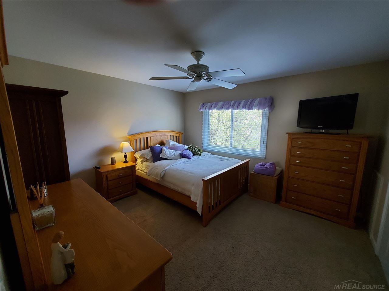 1499 Colony Drive Rochester Hills, MI 48307 - Photo 29 of 38