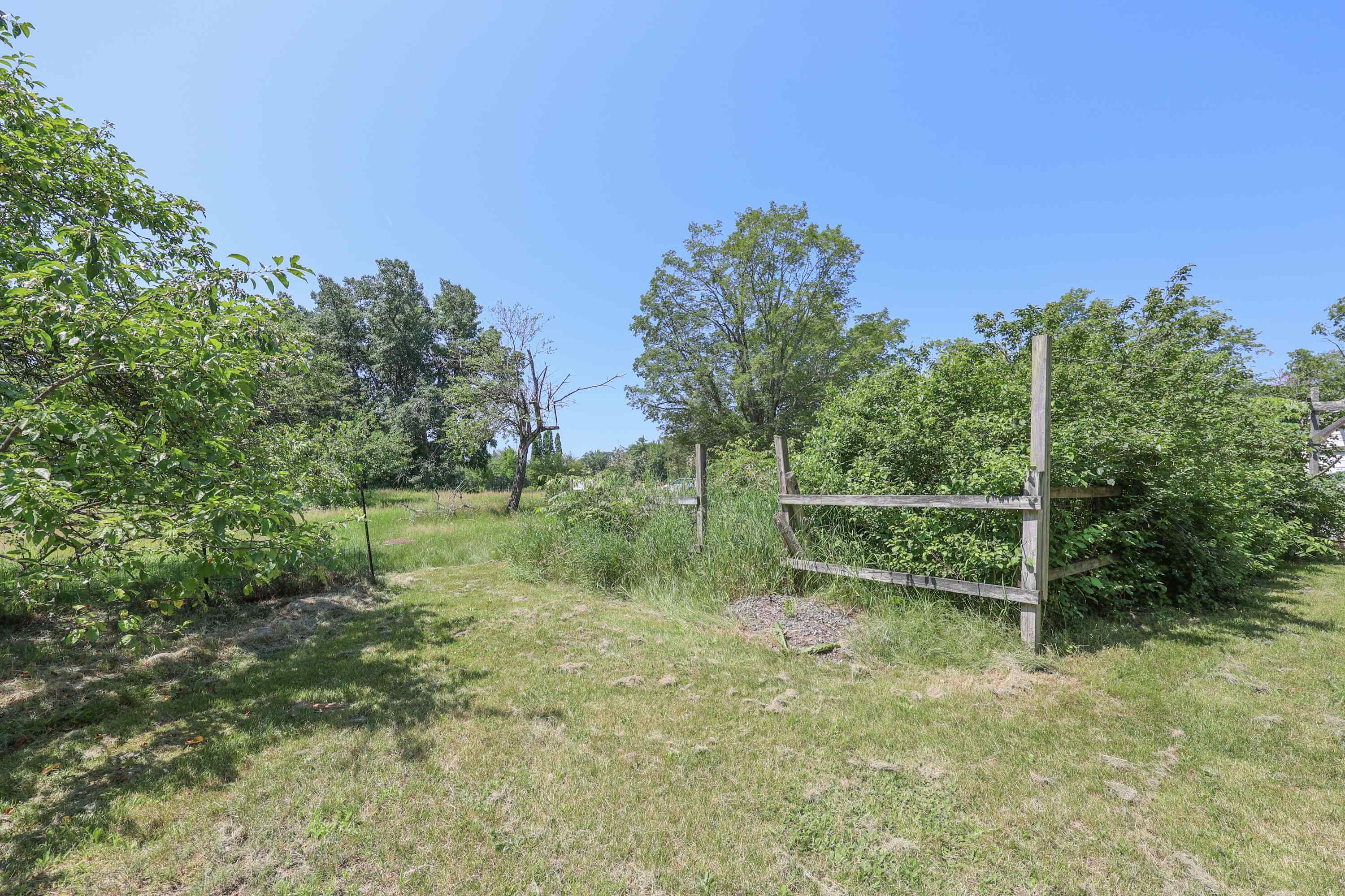 4 Cemetery Road Mont Vernon, NH 03057 - Photo 23 of 27