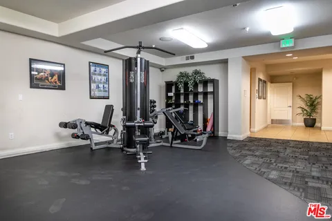 $650,000 | 4060 Glencoe Avenue, Unit 222, Marina del Rey, CA 90292