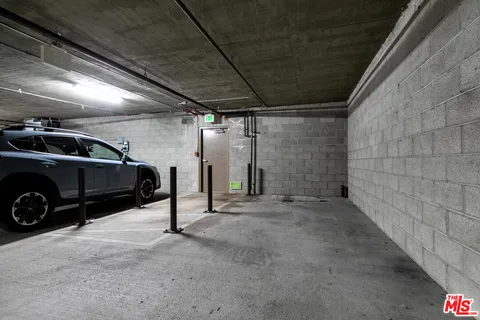 $650,000 | 4060 Glencoe Avenue, Unit 222, Marina del Rey, CA 90292