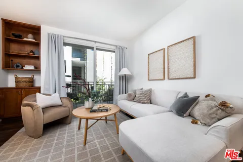 $650,000 | 4060 Glencoe Avenue, Unit 222, Marina del Rey, CA 90292