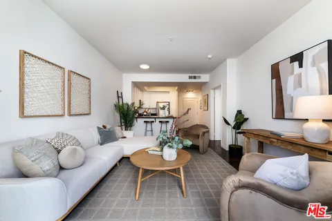 $650,000 | 4060 Glencoe Avenue, Unit 222, Marina del Rey, CA 90292