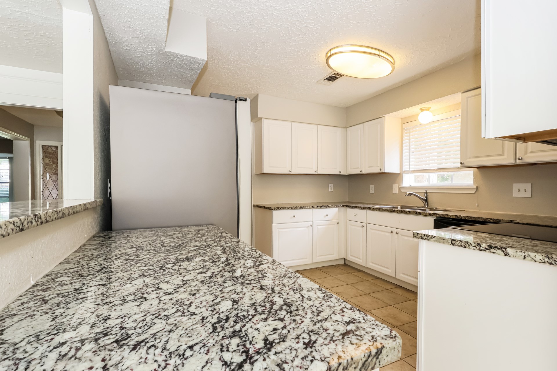 24106 Creekview Drive Spring, TX 77389 - Photo 8 of 18 Gallery Image 8
