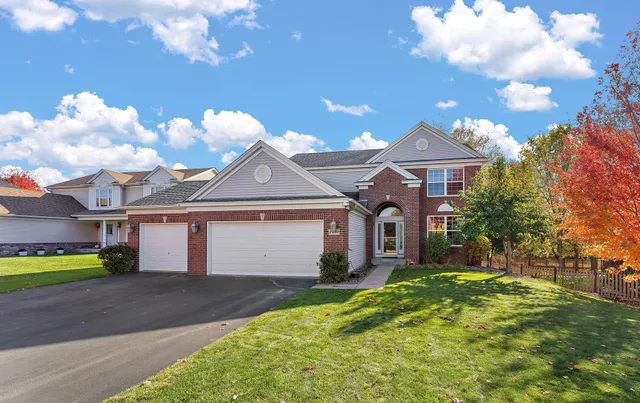 $567,700 | 2430 Golf Drive, Woodbury, MN 55129