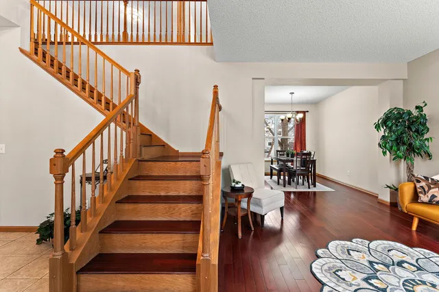 $567,700 | 2430 Golf Drive, Woodbury, MN 55129