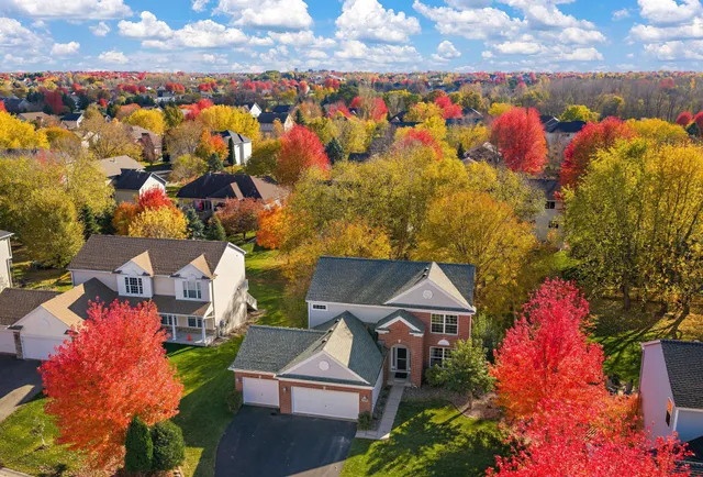 $567,700 | 2430 Golf Drive, Woodbury, MN 55129