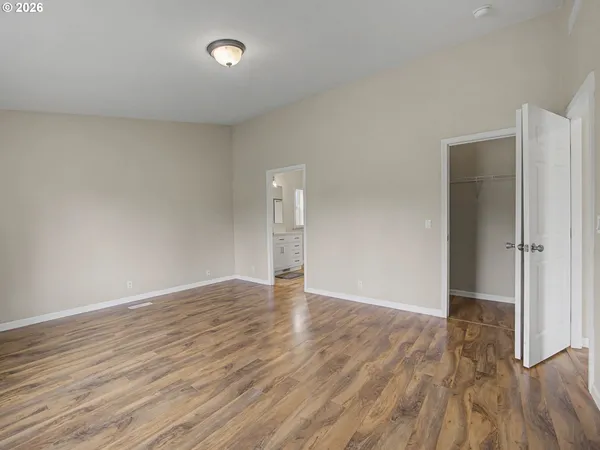 $689,900 | 28380 Southeast Spring Street, Boring, OR 97009
