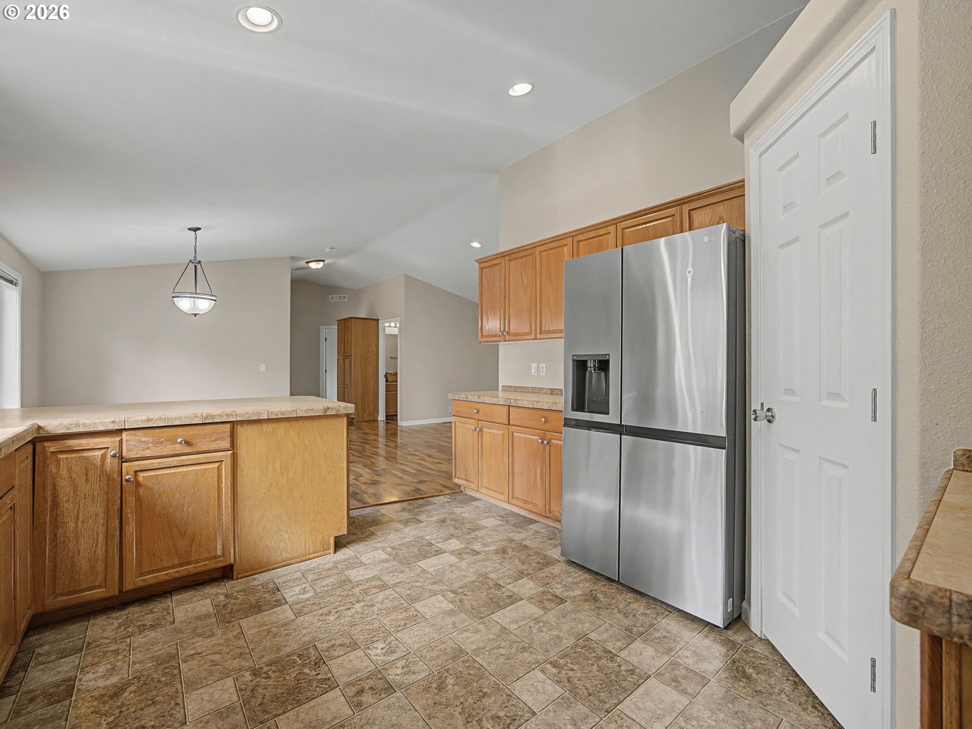 28380 Southeast Spring Street Boring, OR 97009 - Photo 8 of 37