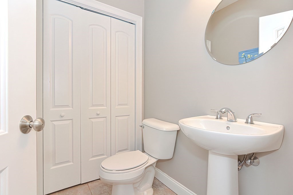 4 Beaver Pond Road, Unit 4 Milford, MA 01757 - Photo 8 of 20 Gallery Image 8