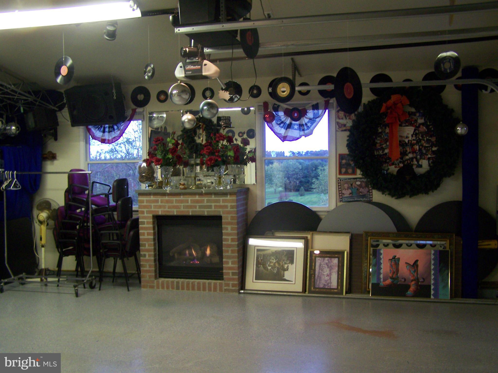 5825 Cabbage Spring Road Mount Airy, MD 21771 - Photo 19 of 29 Interior (General)