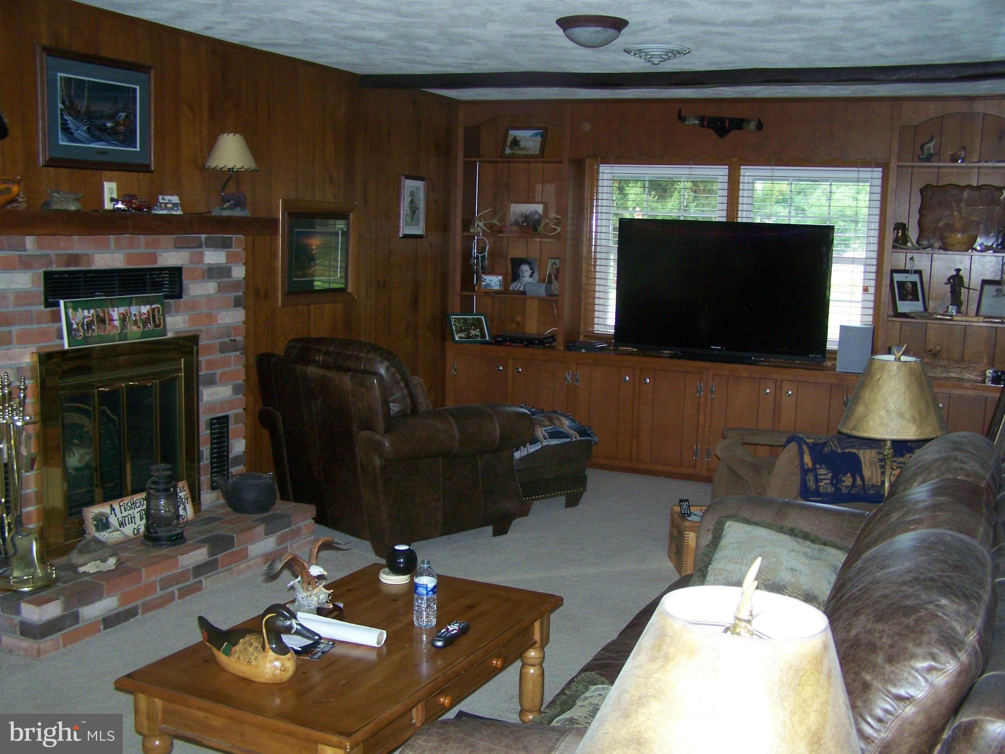 5825 Cabbage Spring Road Mount Airy, MD 21771 - Photo 7 of 29 Family Room