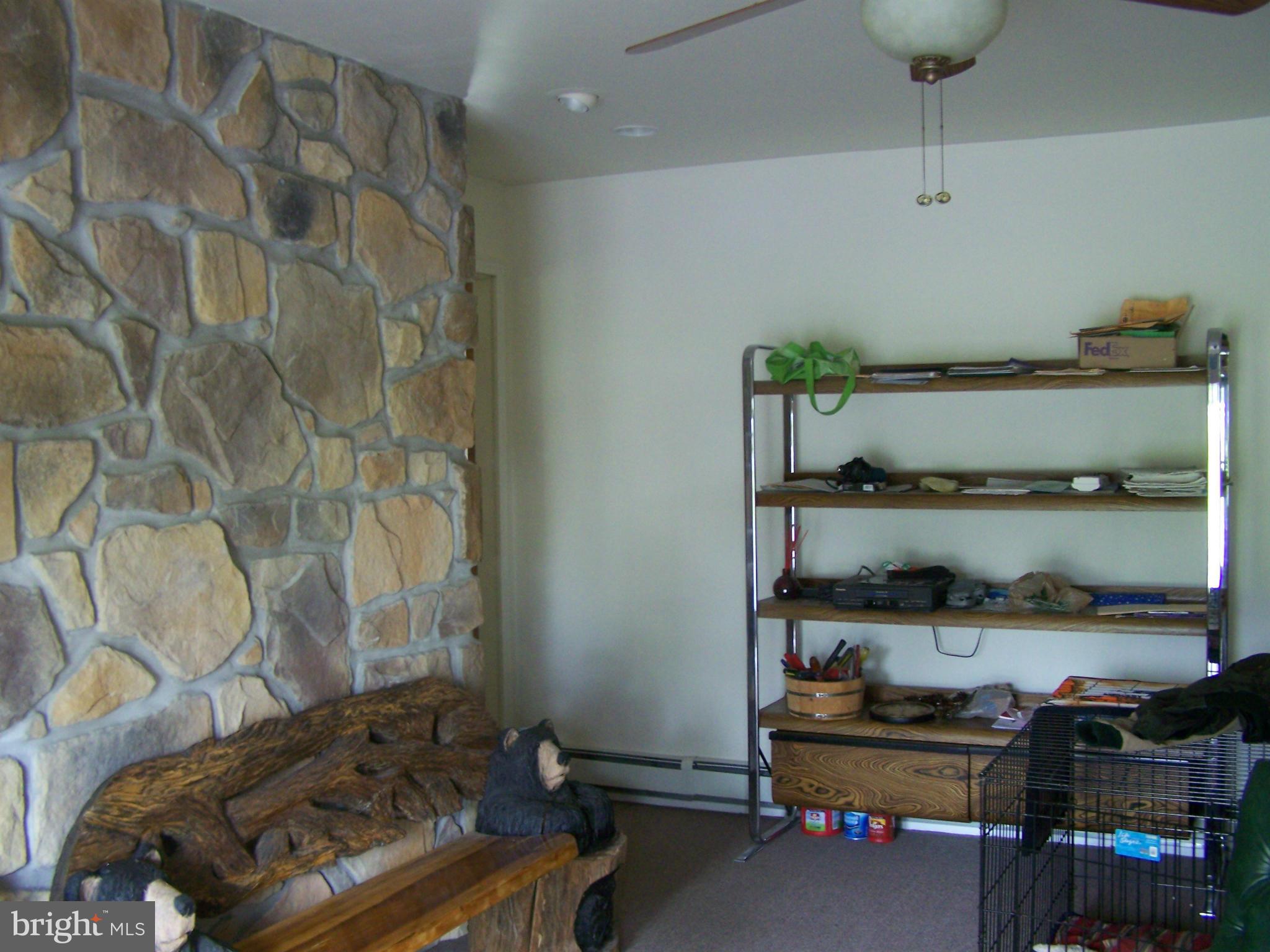 5825 Cabbage Spring Road Mount Airy, MD 21771 - Photo 9 of 29 Interior (General)