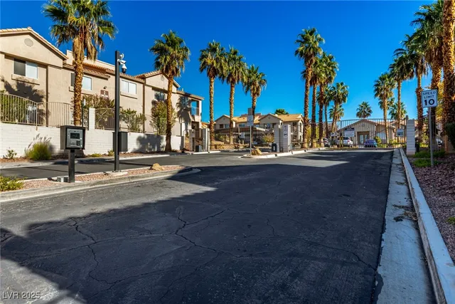 $249,900 | 2110 Los Feliz Street, Unit 2015, Las Vegas, NV 89156