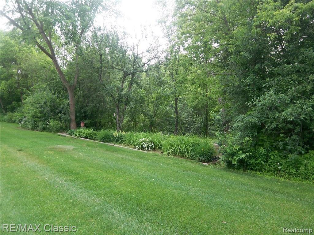 3364 Rivers Edge Drive Wayne, MI 48184 - Photo 31 of 33 The view from inside and outside...