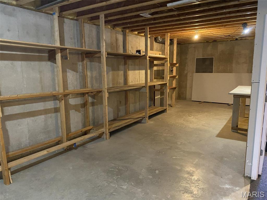 708 Carlyle Road Bartelso, IL 62218 - Photo 33 of 44 Gallery Image 33