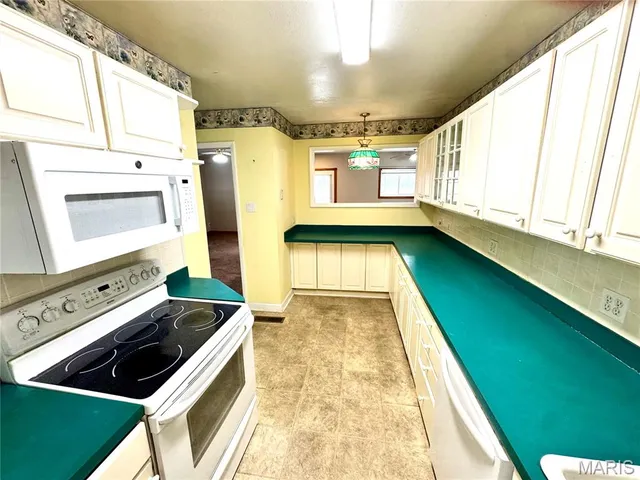 $195,000 | 6334 Hurstgreen Lane, St. Louis, MO 63123