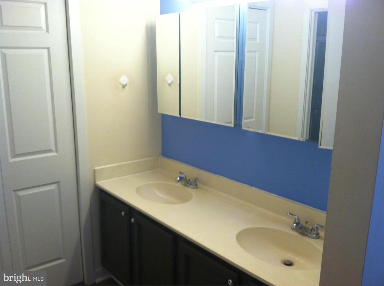 1527 Ritchie Lane Annapolis, MD 21401 - Photo 9 of 14 Bath (Master)